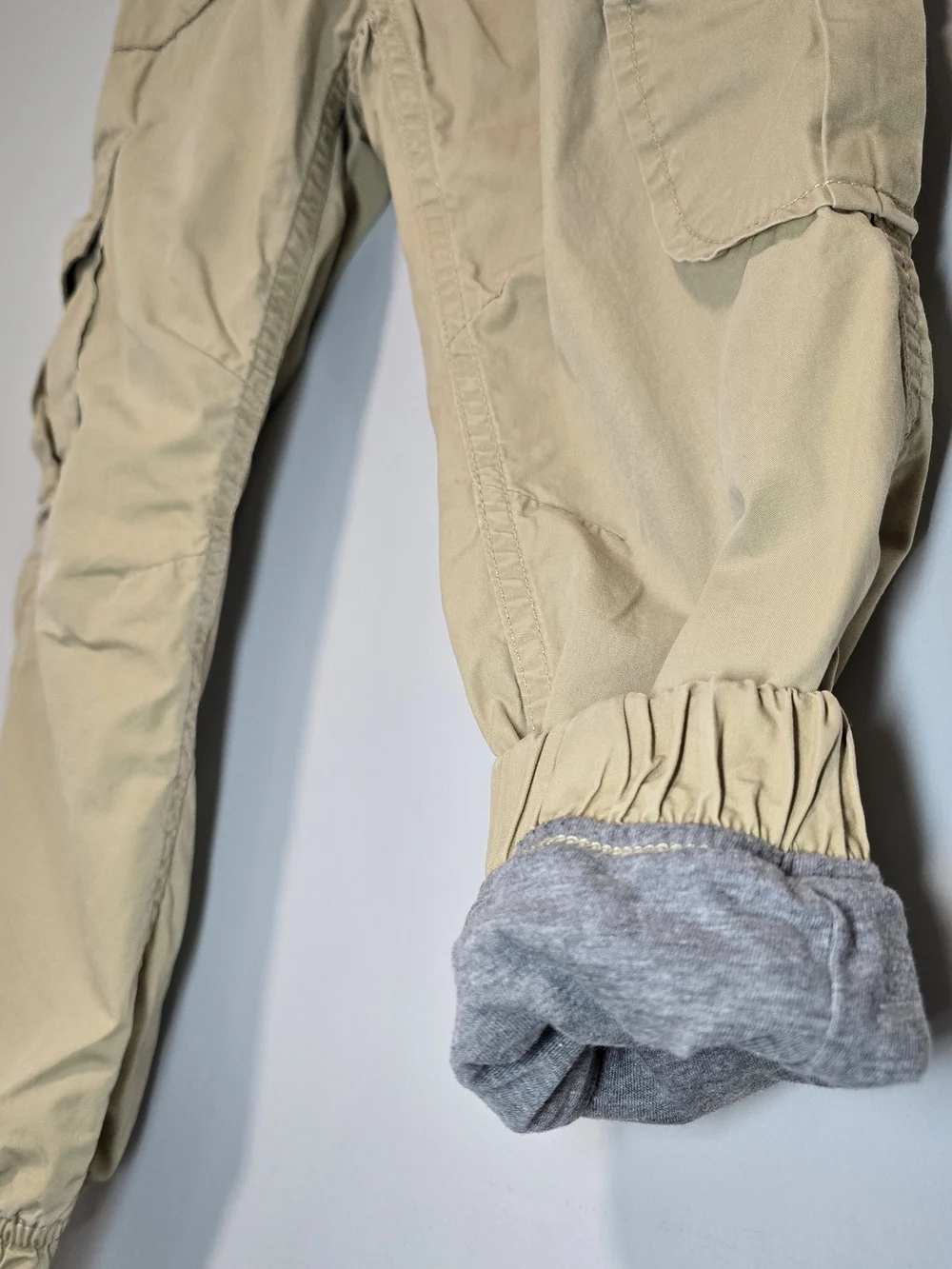 GAP Kid's Cargo Lined Pants in Khaki Tan Pull On, Drawstring, Warm